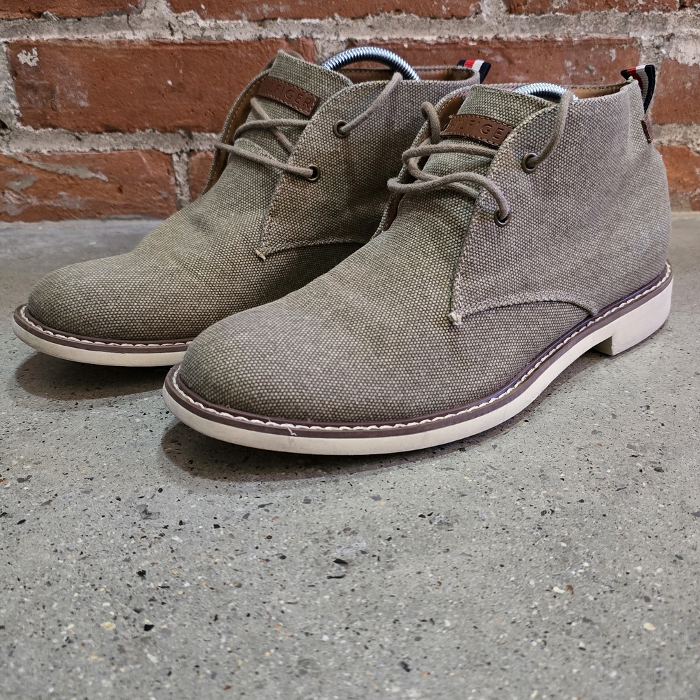 Tommy Hilfiger Olive Chukka Boots